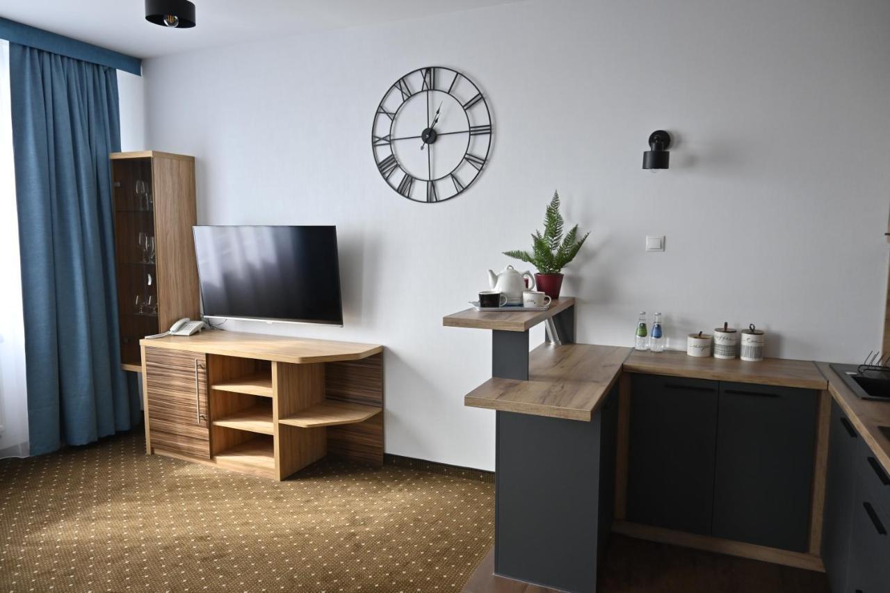 Aparthotel Legnica - Apartamenty Z Aneksem Kuchennym Extérieur photo